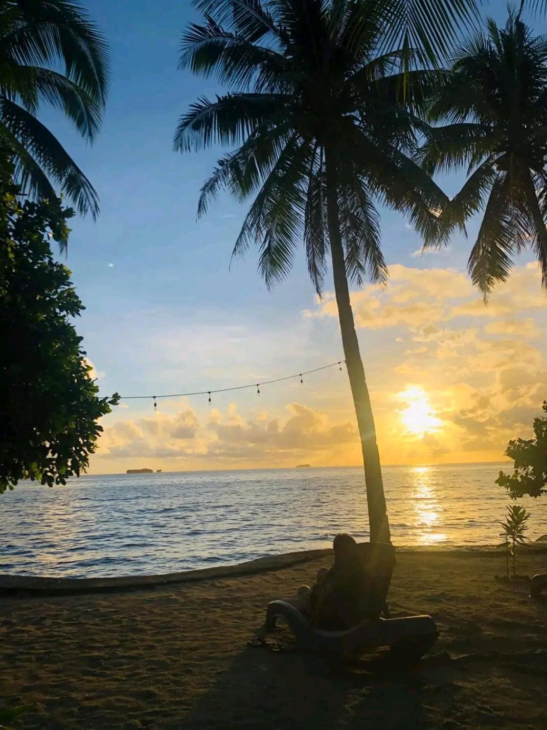Langojon Jianjoy Beach Resort General Luna  Exteriör bild