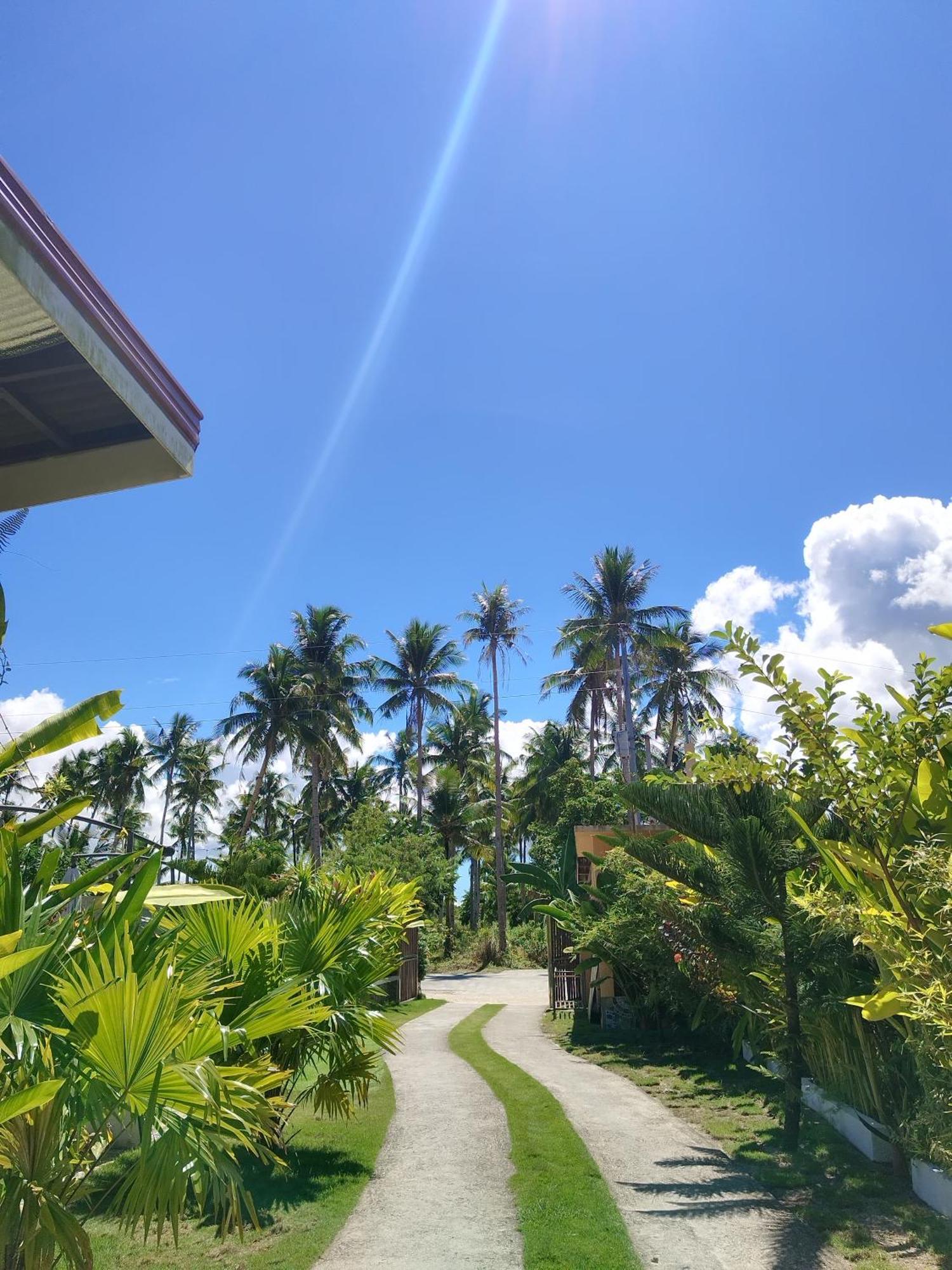 Langojon Jianjoy Beach Resort General Luna  Exteriör bild